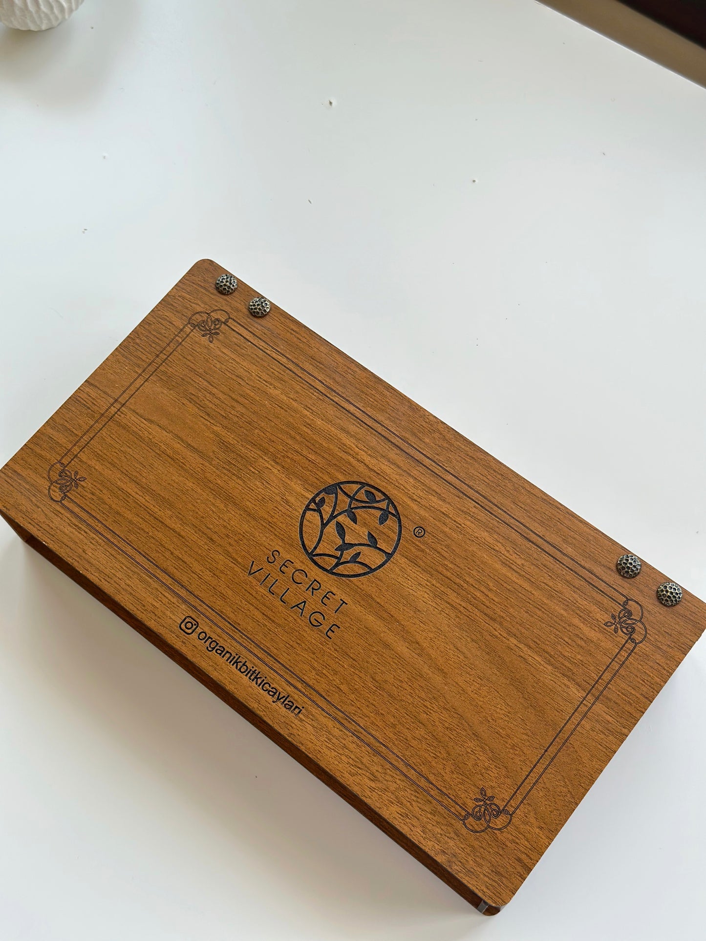 Secret village organic tea box