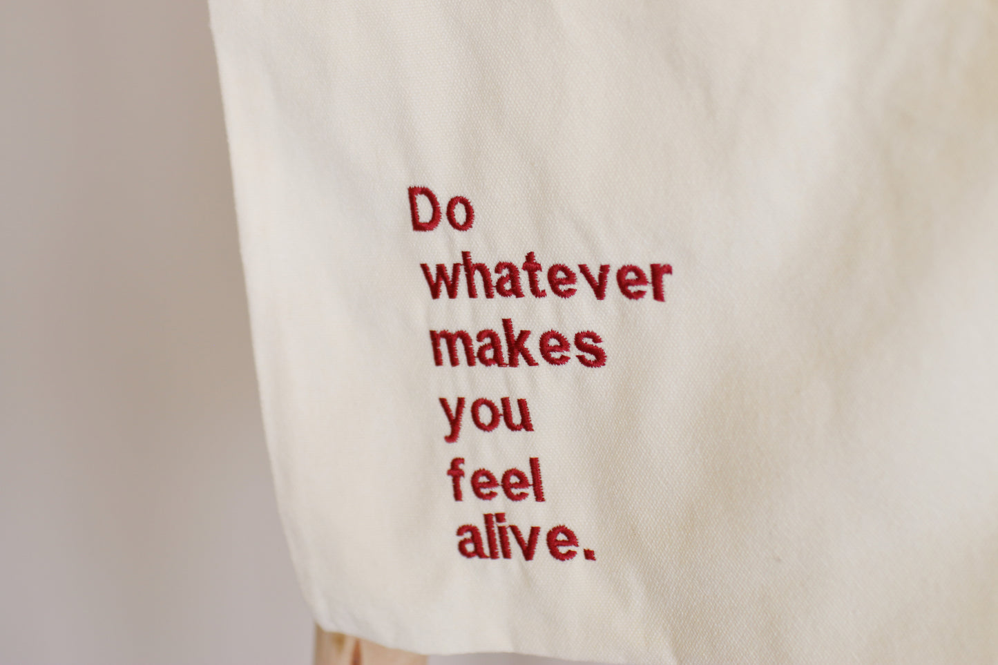 Do whatever makes you feel alive - Tote bag