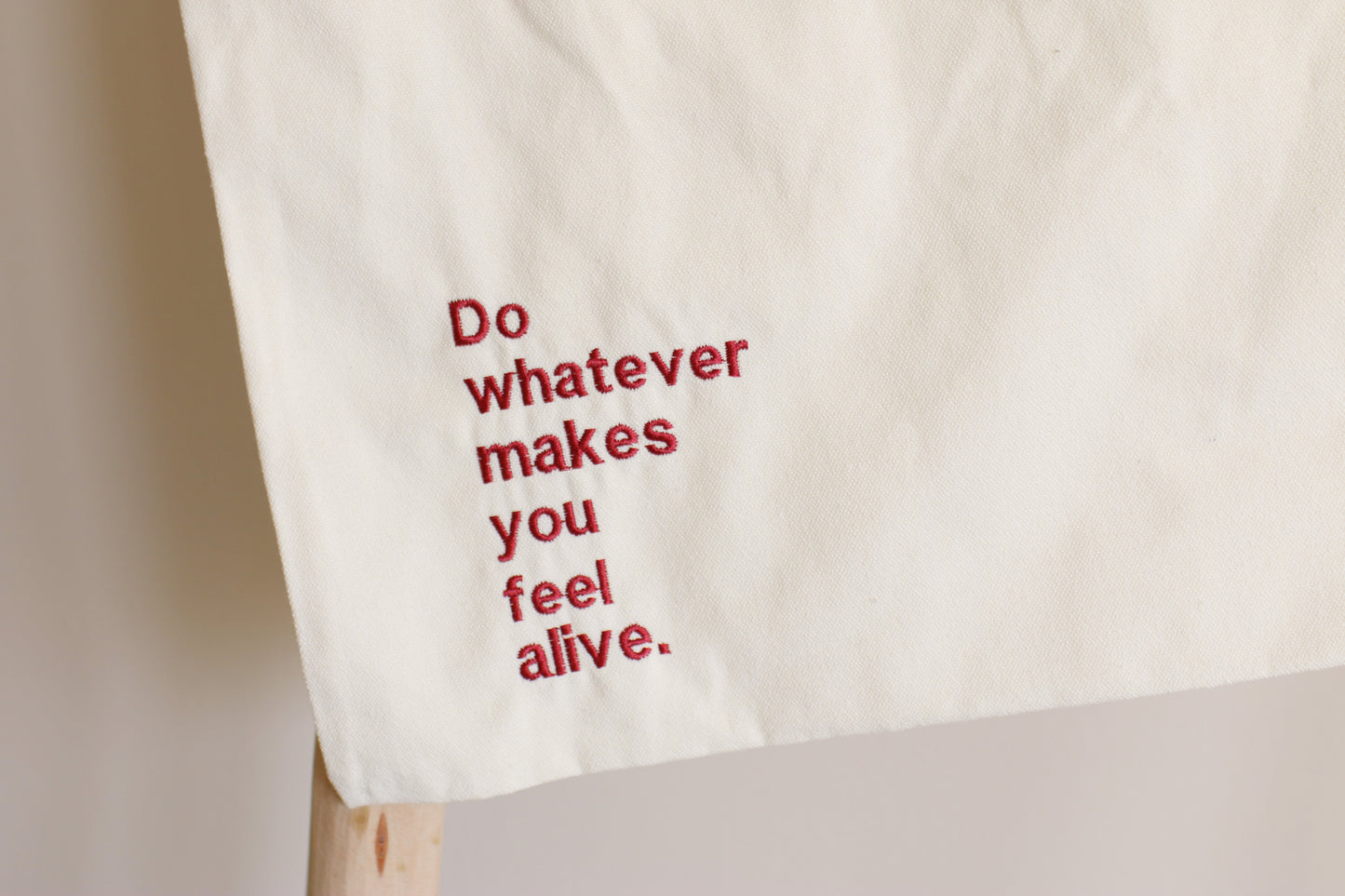 Do whatever makes you feel alive - Tote bag